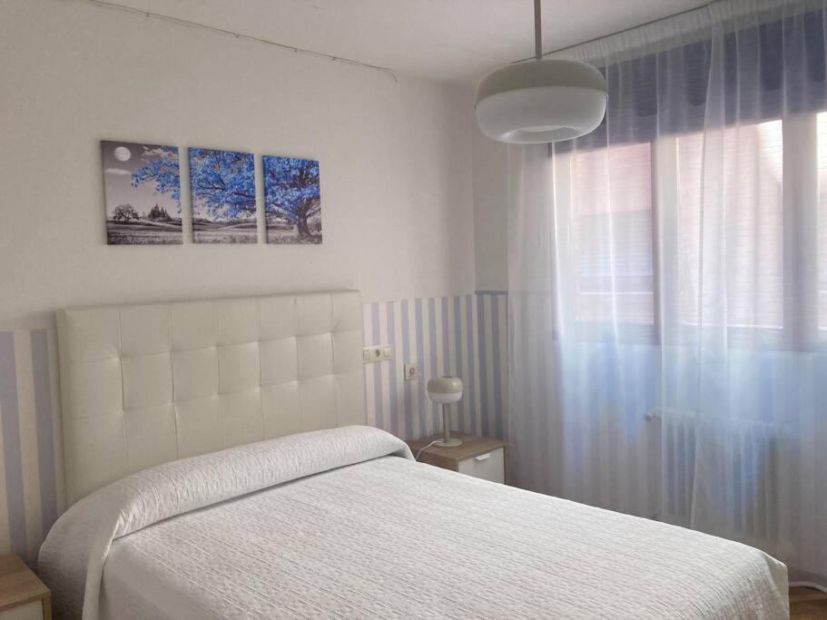 Centrico Apartamento De 2 Habitaciones By Bebalmy Oviédo Exterior foto